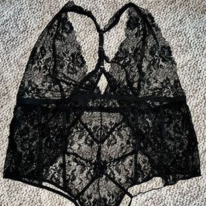Torrid black chantilly lace strappy halter bodysuit